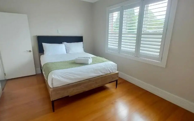 3min to beach 4 bedroom villa