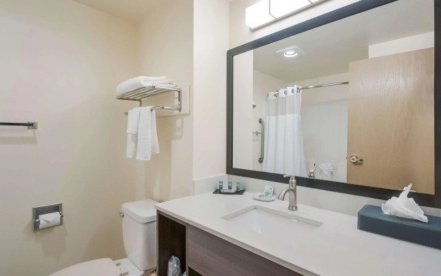 Surestay Plus Hotel By Best Western Seatac Airport