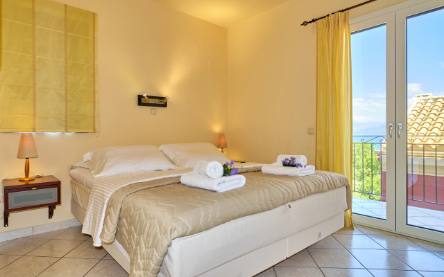 Chrismos Luxury Suites and Studios