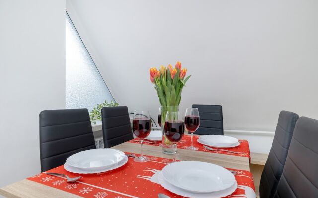 Mountain Apartment Zakopane by Renters