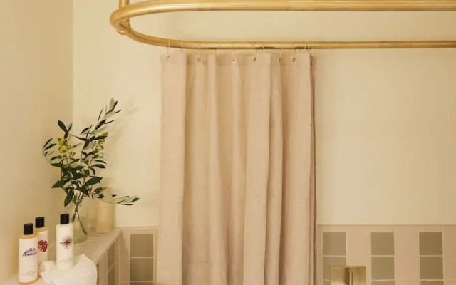 No.42 by GuestHouse Margate