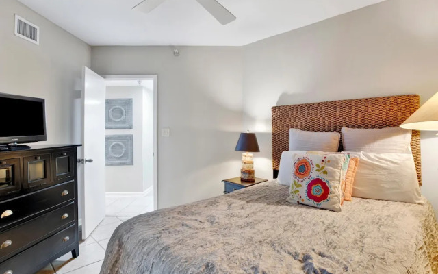 Windward Pointe 1002