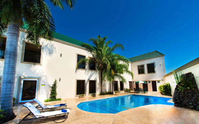 Hotel Brío Inn