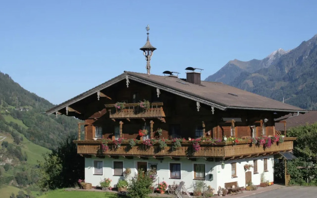 Cozy Apartment in Embach Austria near Ski Area
