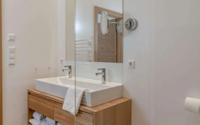 Skylodge Alpine Homes