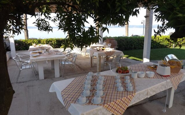 La Terrazza sul Lago