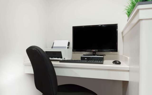 Ramada by Wyndham Tell City