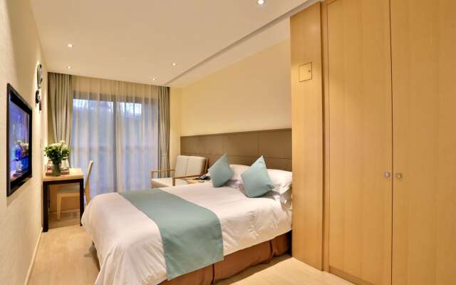 Nostalgia Hotel (West lake Hangzhou)
