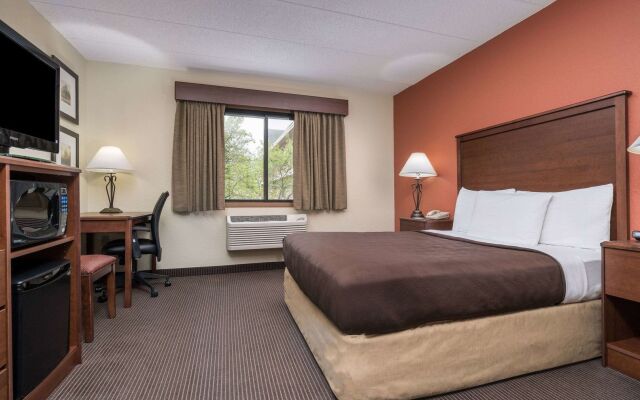 AmericInn by Wyndham Tofte Near Lake Superior