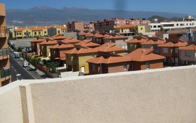 Apartamentos HCarel