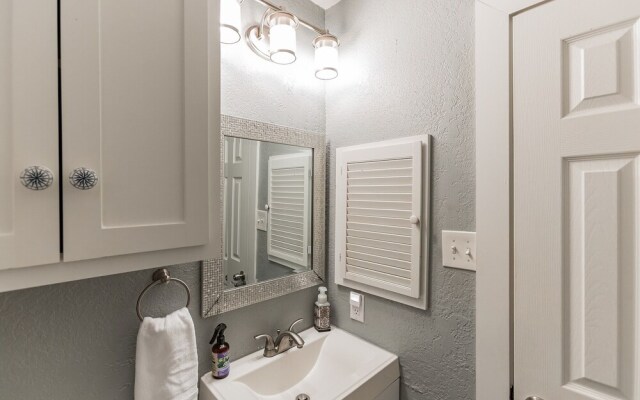 Tequila Little Time 3 Bedroom Home by Redawning