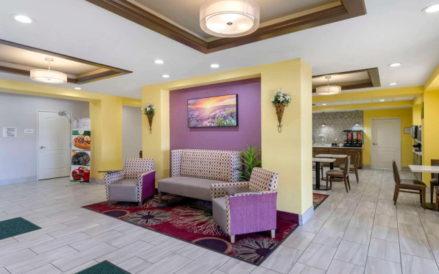 Quality Inn & Suites Carlsbad Caverns Area