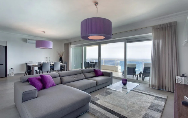 Pure Luxury Apartment With Pool