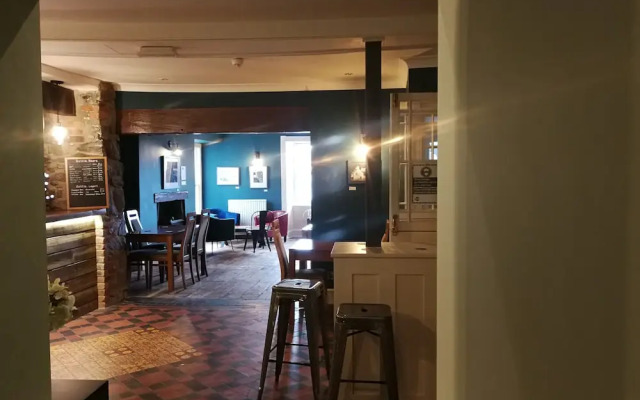 Feathers Hotel, Bar and Restaurant