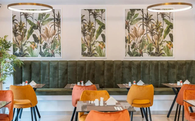 Philia Center Suites