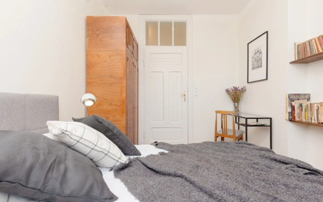 Atmospheric Apartment by Renters