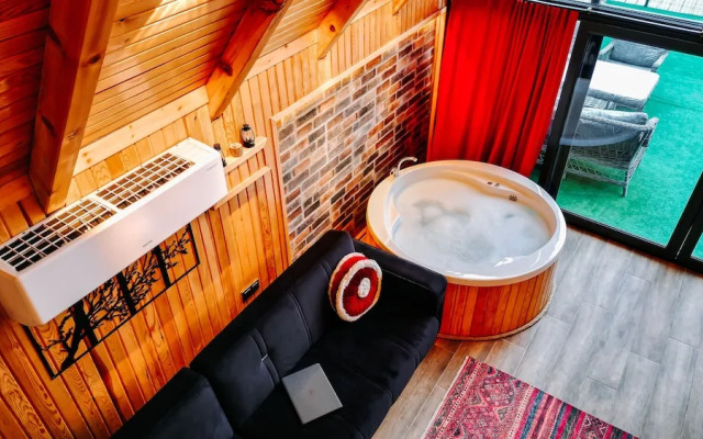 Aurora Suit Bungalov