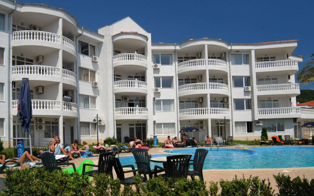 Lazur Holiday Apartments