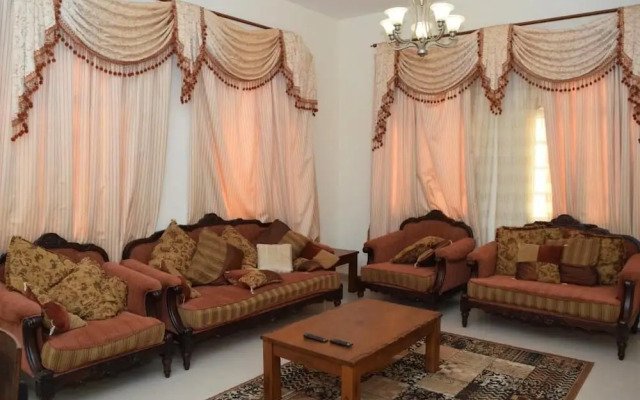 Red-37 - Bn Breek Villa
