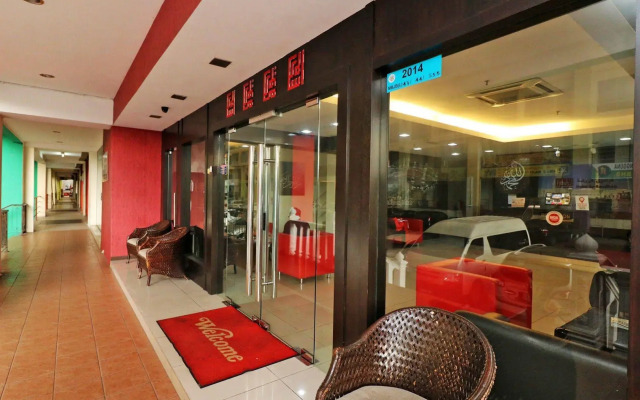 OYO 89995 Glex Hotel Pandan City