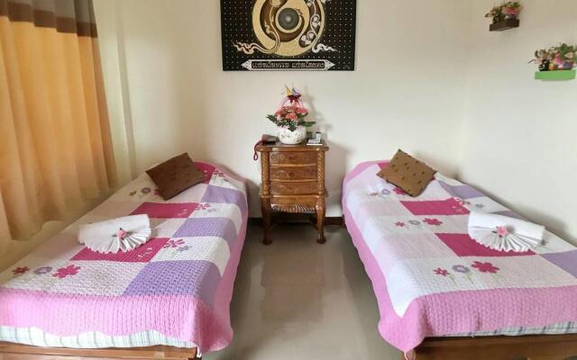 Montharntham Resort Ruknailuang