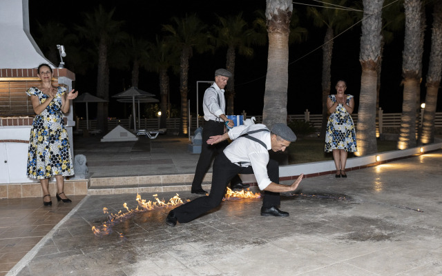 Mammis Beach Hotel