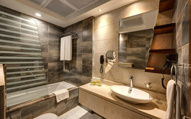 Sheraton Khalidiya Hotel