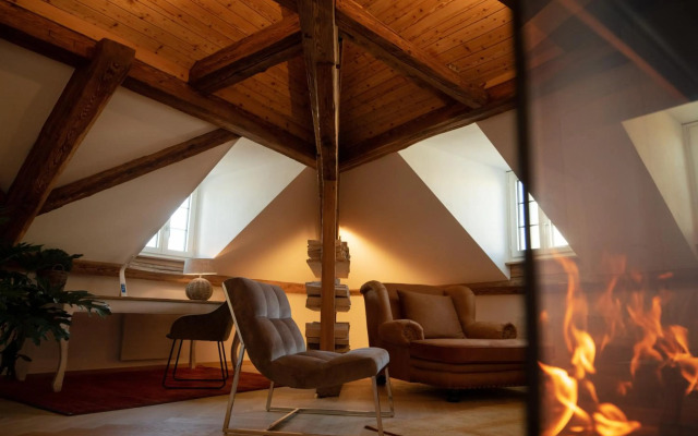 Moderne Altbauwohnung mit Pool und Sauna zentral in Bern