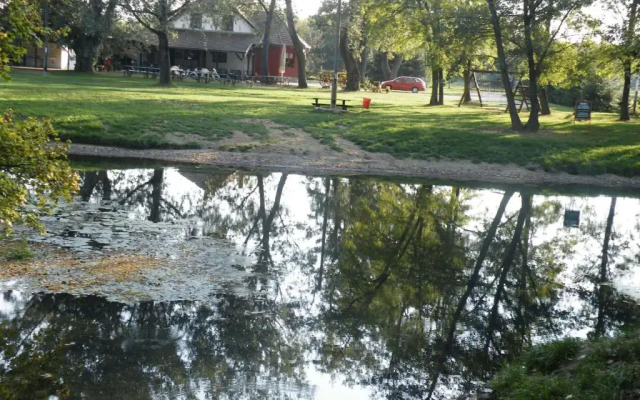 Vizimalom Panzió és Kemping