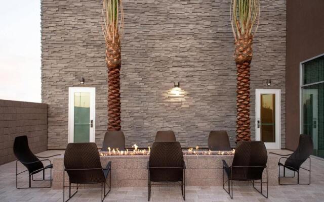 Courtyard by Marriott Mesa At Wrigleyville West