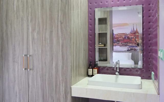 The Qube Fifty Hotel