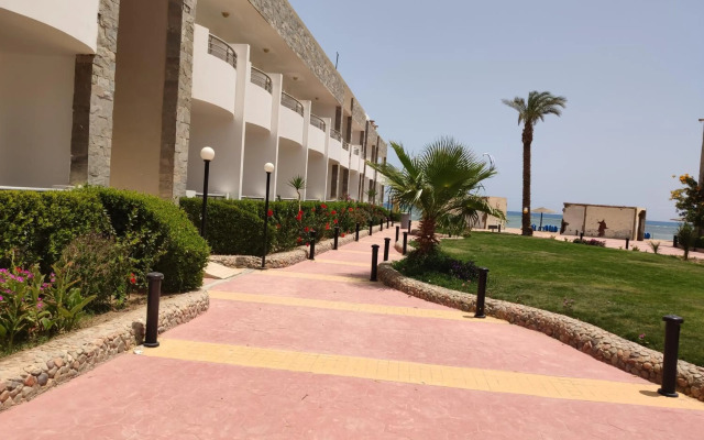 Cecelia Resort, Sea View Apartment