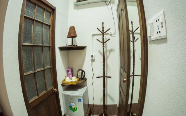 Shwe Yo Vintage Hostel