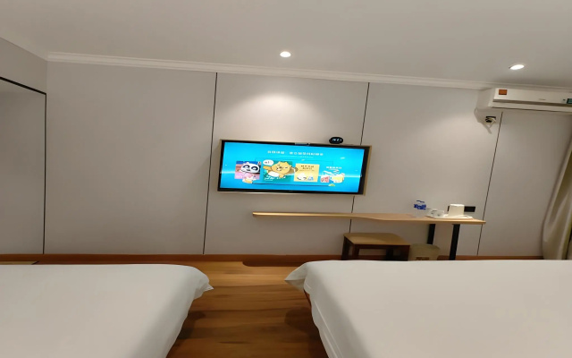 GreenTree Inn Shanghai Hongqiao Hub Convention Center Jinghua Road Shell Hotel – Guest Rooms – Shanghai