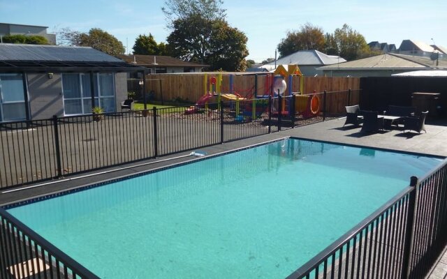 Cashel Court Motel