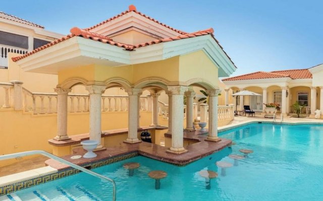 NEW Premium Luxury 2BR 3BA Pool House