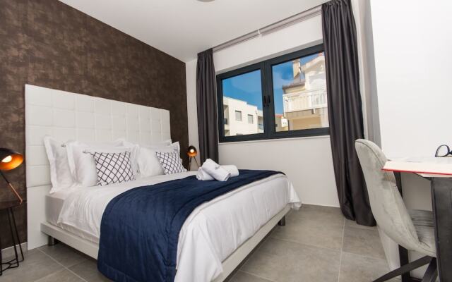 Luxury Apartments Royal M with Pool