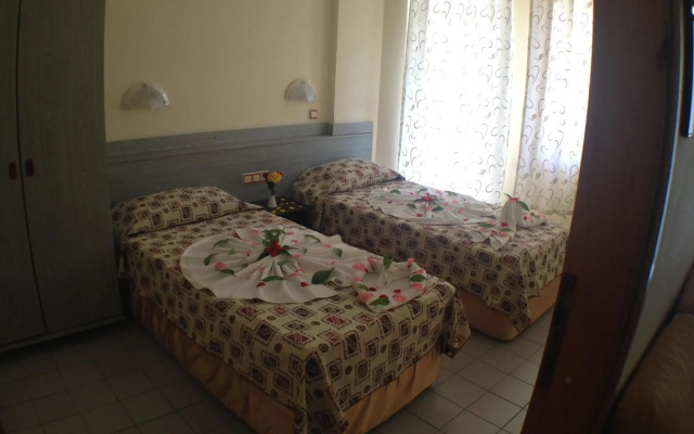 Semiz Apart Hotel