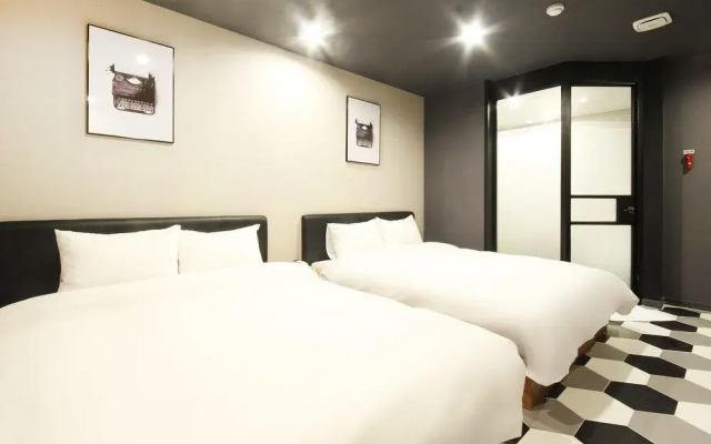 No 25 Changwon Myeongseo