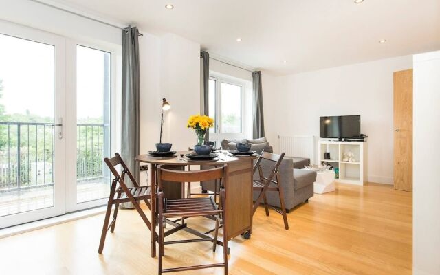 Newly Apt for 6 in Greenwich/By Westcombe Park St