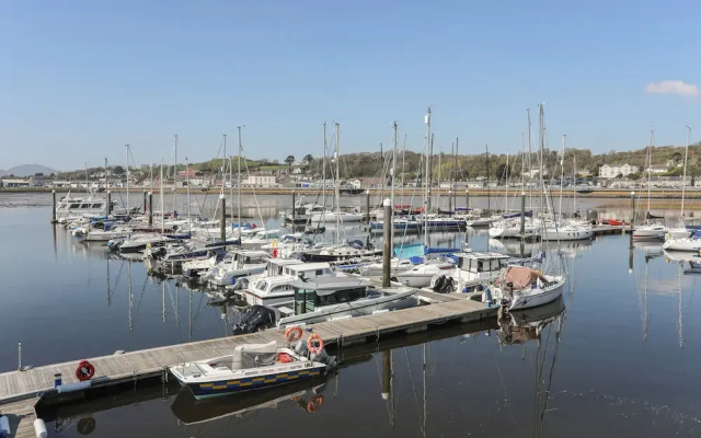 3 Marina View