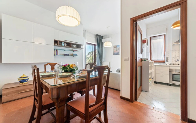 Vietri sul Mare Roomy Flat with Parking