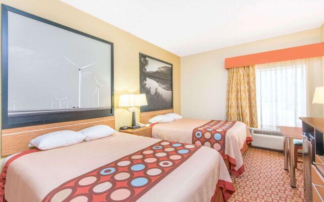 Super 8 Wichita South