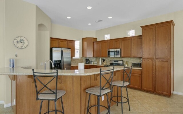 Golfing & Festival Lover's Paradise