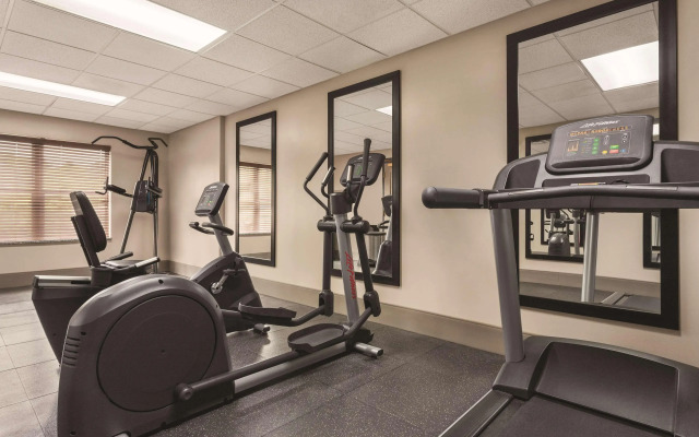 Country Inn & Suites by Radisson, Nashville Airport East, TN