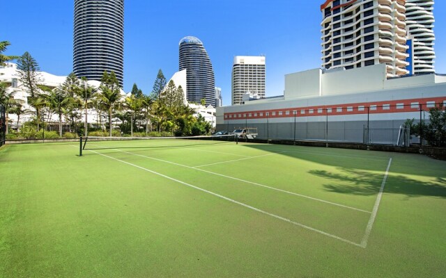 South Pacific Dream, Central Broadbeach