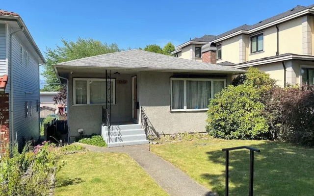 Scenic and Radiant Haven - Vancouver
