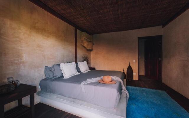 Radhoo Tulum