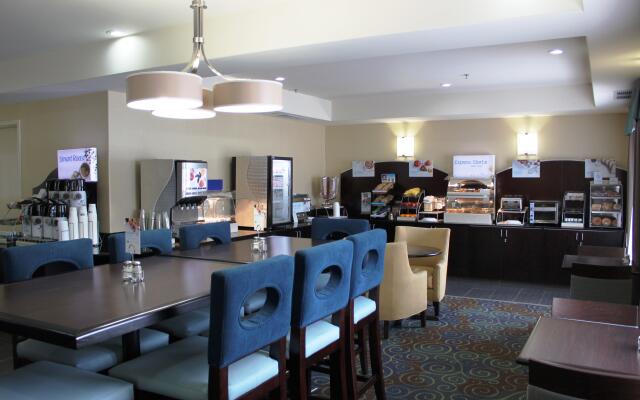 Holiday Inn Express Yorkton East, an IHG Hotel