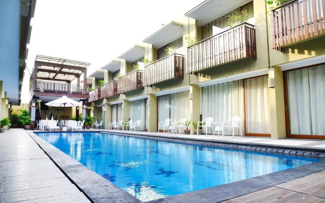 RedDoorz Plus @ Dewi Sri Seminyak